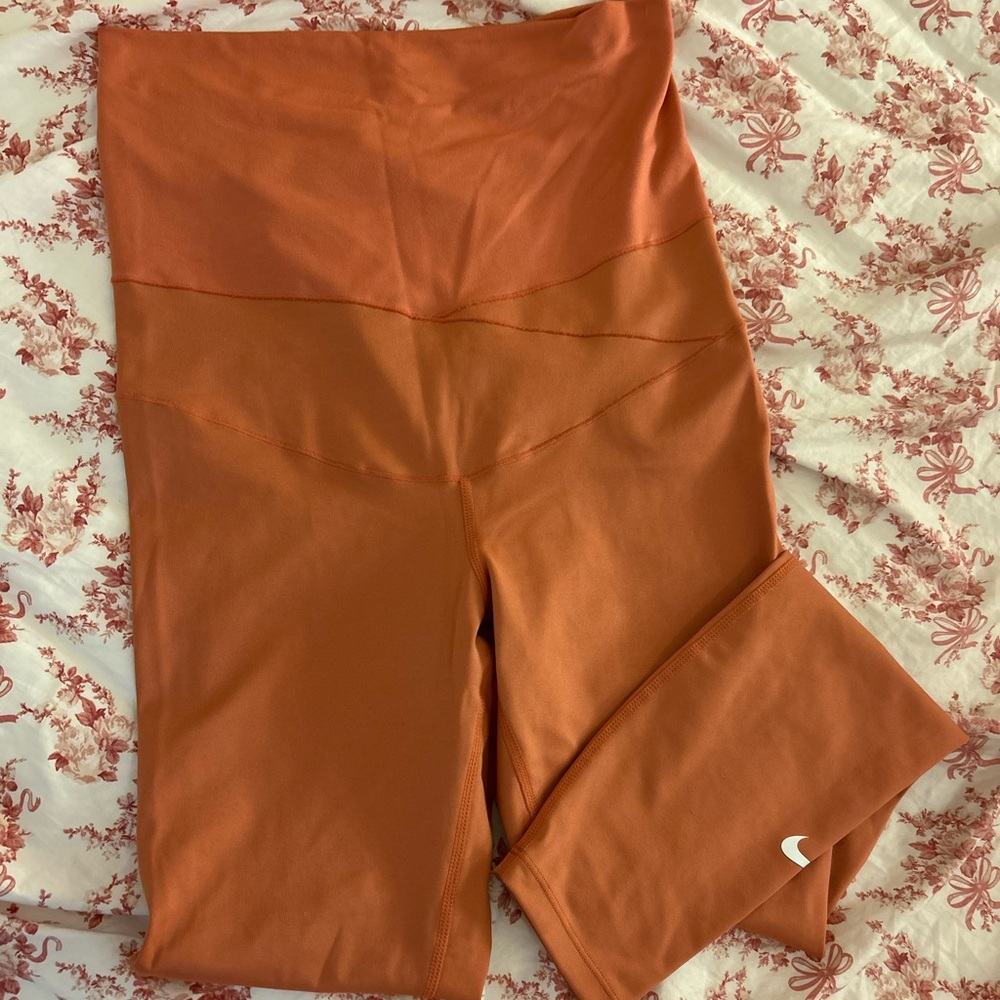 Nike Burnt Orange Dri-FIT leggings